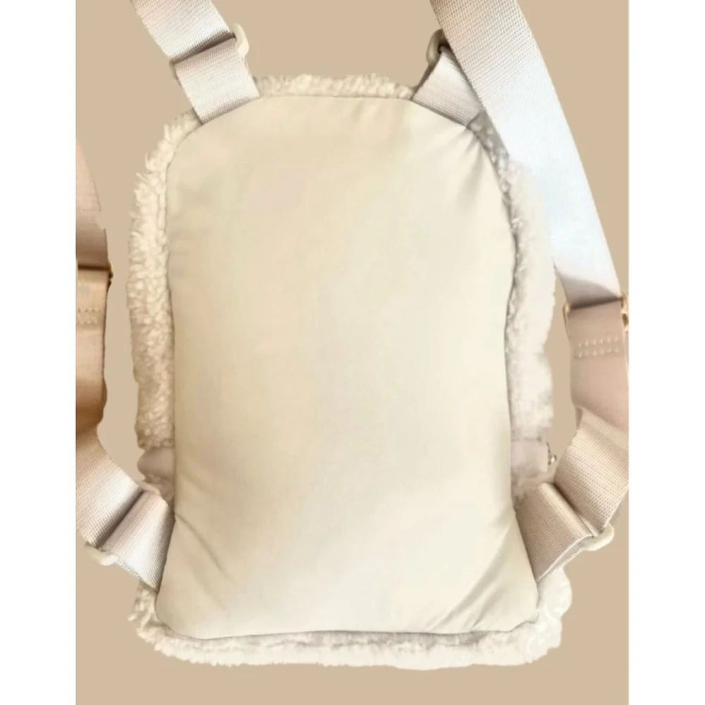 NWT Lululemon City Adventurer Microfleece Backpack 3L opal white/ gold - Picture 9 of 12